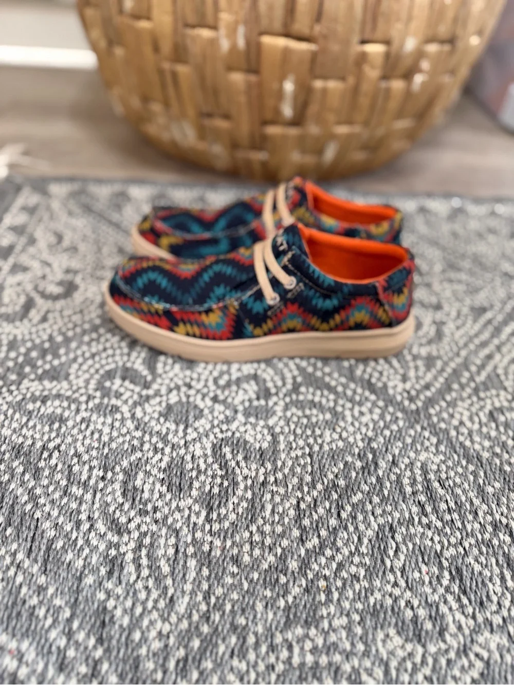 New Ariat Kids' Multicolor Aztec Slip-On Shoes Hilo New with tags size 3